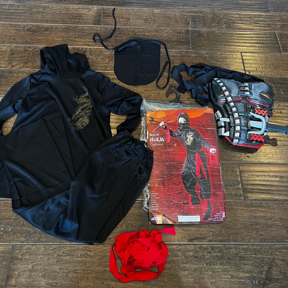 Ninja Costume & Swords/Chest Protector size 8-10 Christmas Gift Halloween - Picture 1 of 7